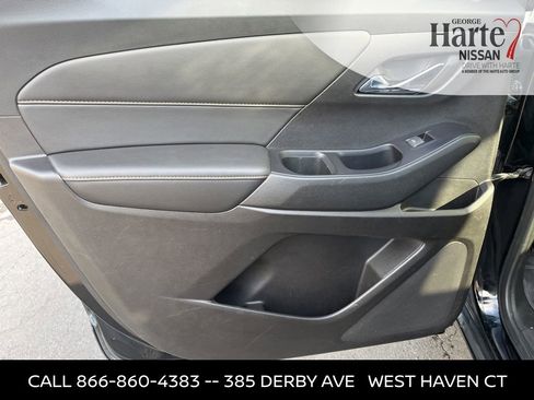 Used 2019 Chevrolet Traverse LT w/ LT Premium Package image 17