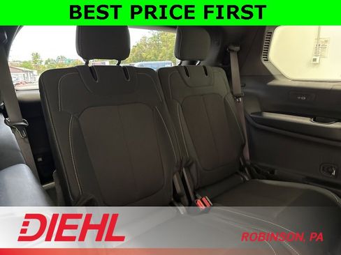 New 2025 Jeep Grand Cherokee L Laredo w/ Luxury Tech Group I image 12