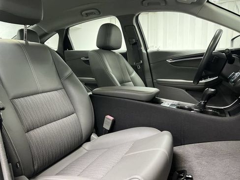 Certified 2019 Chevrolet Impala LS FWD image 27