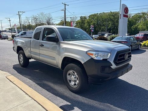 Used 2023 Toyota Tacoma SR RWD image 2