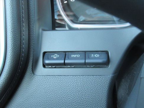 Used 2022 Chevrolet Silverado 2500 High Country w/ Technology Package image 27