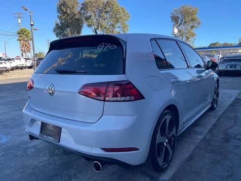 Used 2018 Volkswagen GTI SE FWD image 5