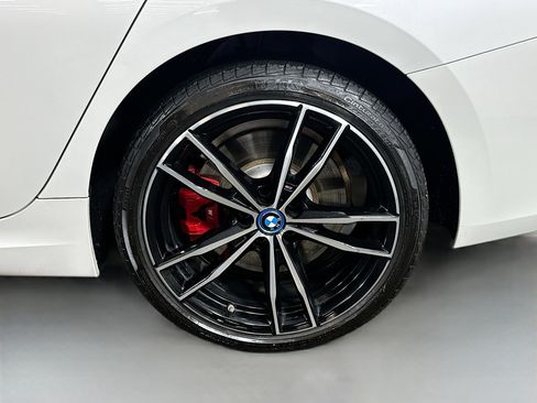 Used 2023 BMW 330e xDrive w/ M Sport Package AWD/4WD image 30