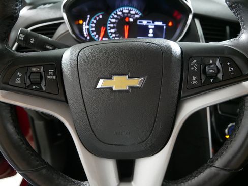 Certified 2020 Chevrolet Trax Premier AWD/4WD image 25