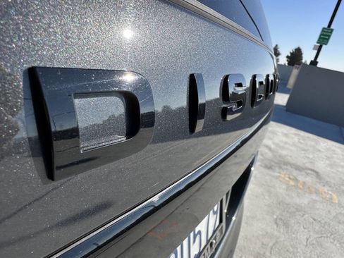 Used 2017 Land Rover Discovery HSE Luxury image 14