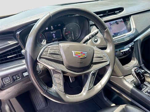 Used 2024 Cadillac XT5 Sportv w/ Technology Package image 11