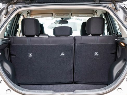 Used 2022 Nissan Leaf SV image 25