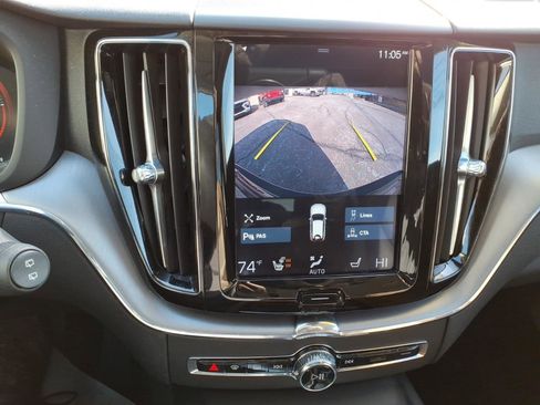 Used 2020 Volvo XC60 T5 Momentum w/ Protection Package image 23