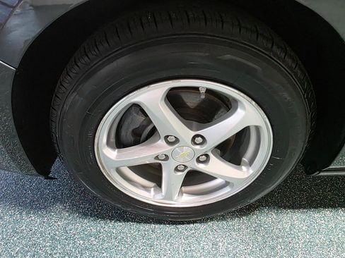 Used 2017 Chevrolet Malibu LS FWD image 11