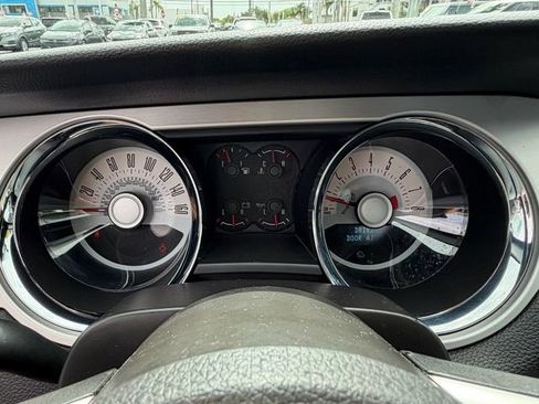 Used 2012 Ford Mustang Premium RWD image 21