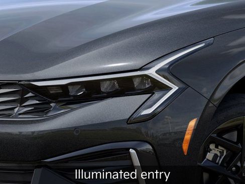 New 2025 Kia K5 LXS image 13