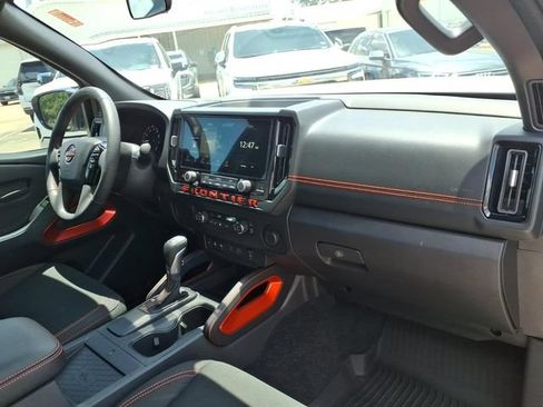 Used 2026 Nissan Frontier Pro-X w/ Pro-X Convenience Package RWD image 18