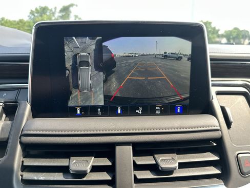 Certified 2024 Chevrolet Suburban High Country w/ Premium Package image 17