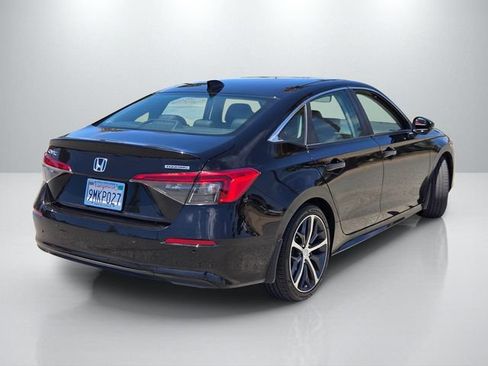 Used 2024 Honda Civic Touring image 4