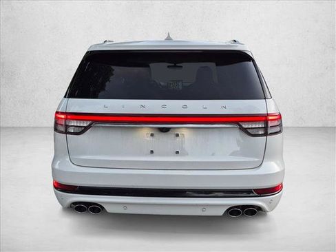 Used 2023 Lincoln Aviator Reserve w/ Equipment Group 201A RWD image 6