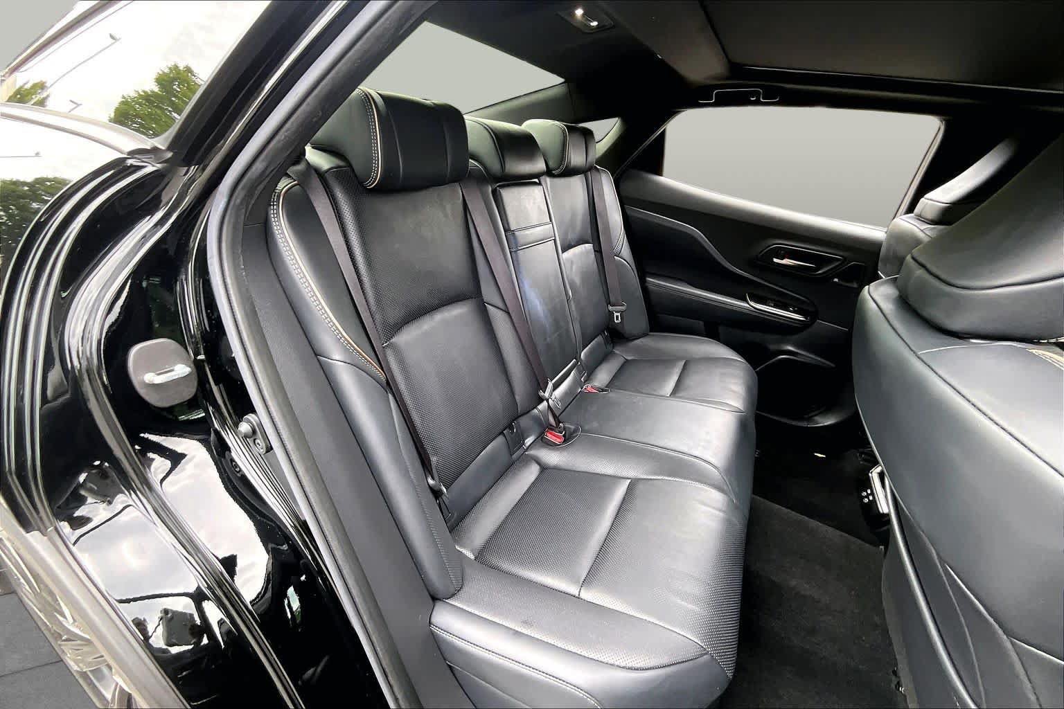 Used 2024 Toyota Crown Platinum AWD/4WD image 21