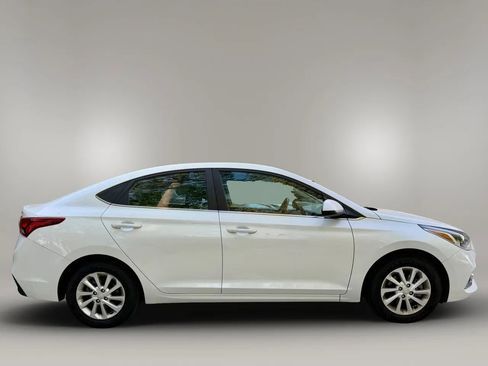Used 2021 Hyundai Accent SEL image 5