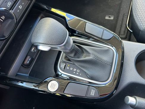 Used 2025 Kia Soul S image 24