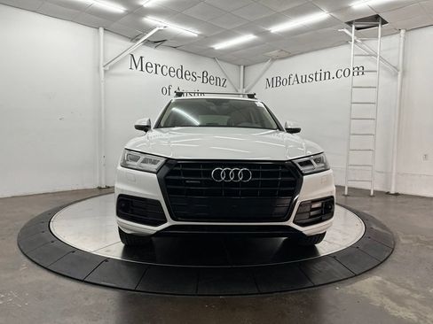 Used 2020 Audi Q5 2.0T Premium Plus w/ Premium Plus Package AWD/4WD image 2