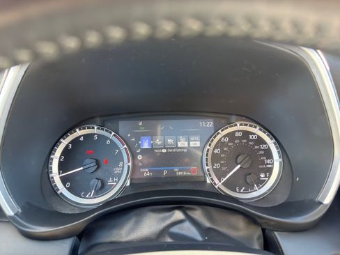 Used 2024 Toyota Highlander LE image 29