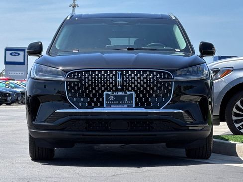New 2025 Lincoln Aviator 2WD w/ Equipment Group 101A image 8