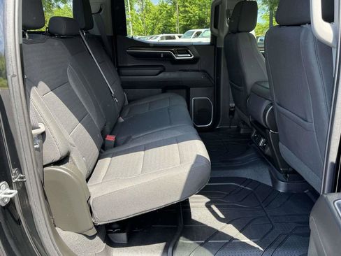 Used 2022 Chevrolet Silverado 1500 LT w/ Protection Package AWD/4WD image 15