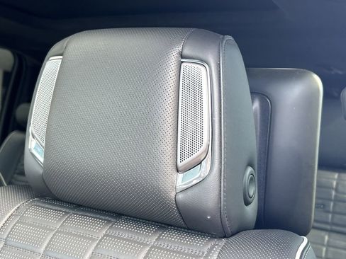 Used 2023 Cadillac Escalade ESV Premium Luxury Platinum w/ LPO, Radiant Package image 23