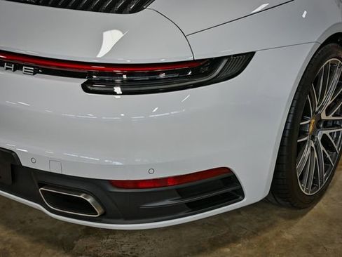 Used 2023 Porsche 911 Carrera image 17