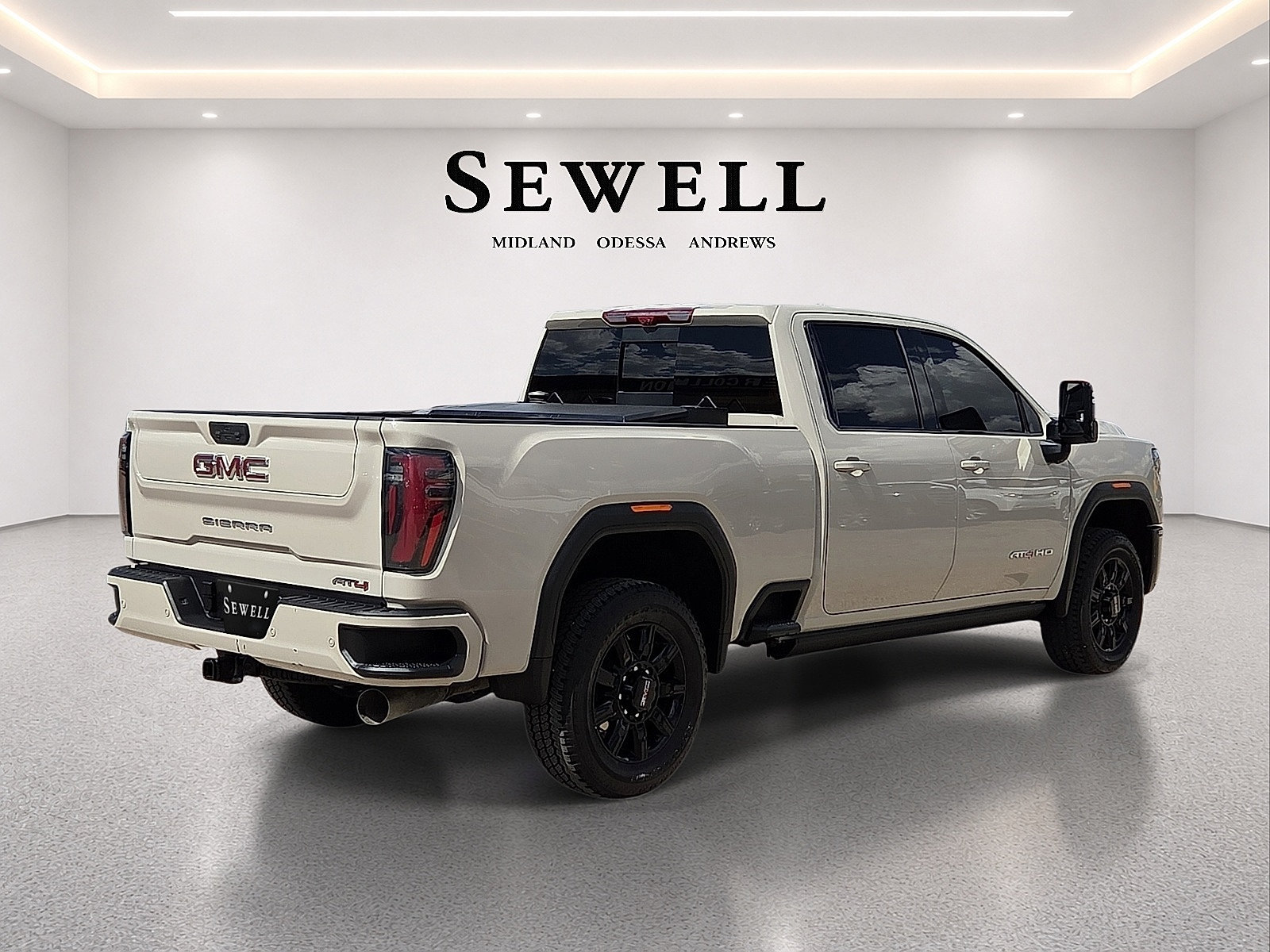 Used 2026 GMC Sierra 2500 AT4 w/ AT4 Premium Plus Package AWD/4WD image 4