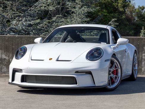 Certified 2023 Porsche 911 GT3 RWD image 1