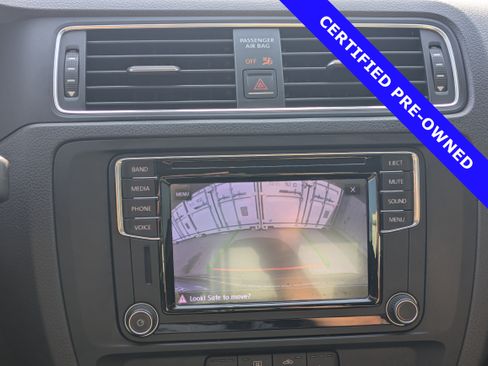 Used 2017 Volkswagen Jetta SE FWD image 29