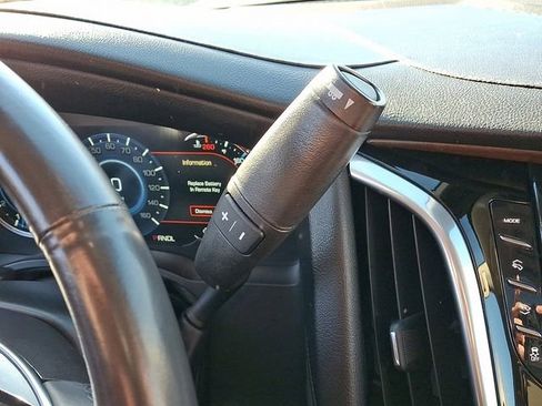 Used 2020 Cadillac Escalade Premium Luxury w/ LPO, Radiant Package image 17