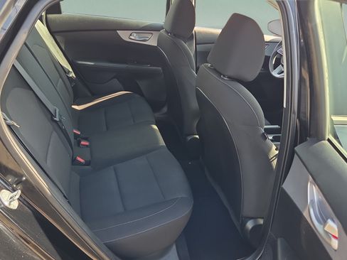 Used 2024 Kia Forte LXS w/ LXS Technology Package FWD image 14