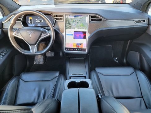 Used 2017 Tesla Model X 75D image 18