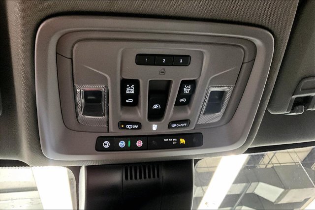 Used 2025 Chevrolet Silverado 1500 RST AWD/4WD image 34