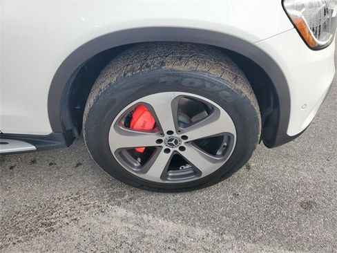 Used 2022 Mercedes-Benz GLC 300 image 6