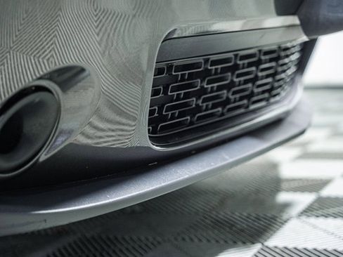 Used 2015 Dodge Challenger SXT image 14