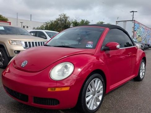 Used 2008 Volkswagen Beetle SE image 3
