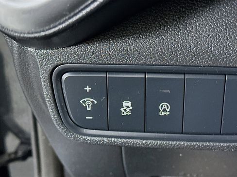 Used 2024 Kia Soul LX w/ Option Group 015 image 17