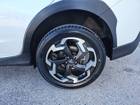 Certified 2023 Subaru Crosstrek 2.5i Limited image 35