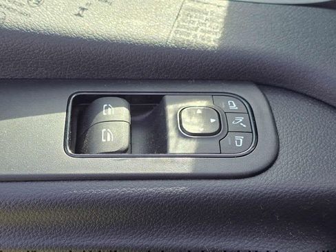 Used 2025 Mercedes-Benz Sprinter 2500 image 23