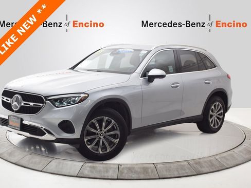 Certified 2025 Mercedes-Benz GLC 300 image 1