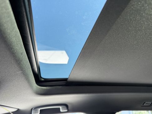 New 2026 Volkswagen Atlas Cross Sport SE image 20