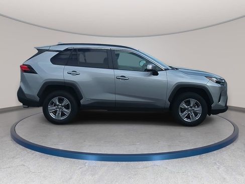 Used 2024 Toyota RAV4 XLE w/ Weather Package AWD/4WD image 4