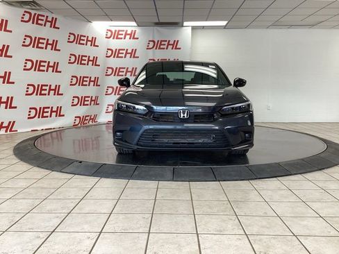 Used 2023 Honda Civic Sport image 2