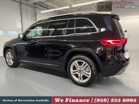 Used 2021 Mercedes-Benz GLB 250 4MATIC image 11