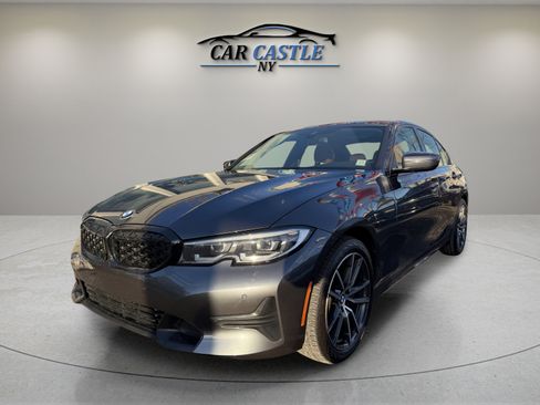 Used 2021 BMW 330i xDrive Sedan w/ Convenience Package image 2