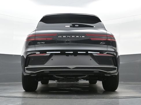 New 2026 Genesis GV70 2.5T image 16