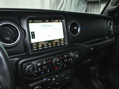 Used 2023 Jeep Wrangler Unlimited Rubicon 4xe w/ Cold Weather Group AWD/4WD image 34