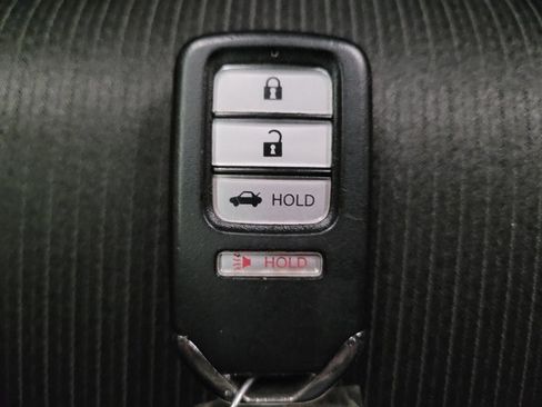 Used 2018 Honda Accord Sport image 32